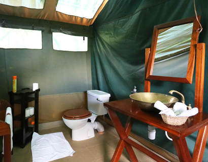 Mara camps, Ilkeliani bathrooms