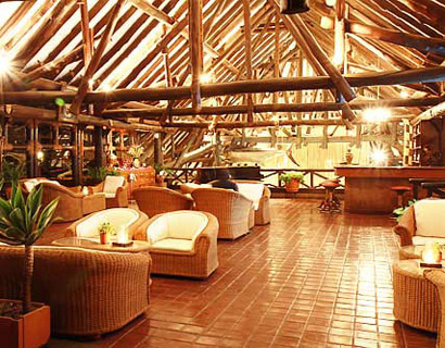 nice restaurants in Nairobi, Safari park hotel