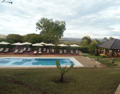 swimming pool at aberdare country club